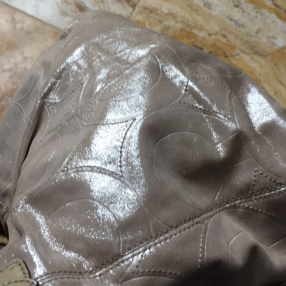 Coach Silvery Taupe & beige patent leather VGUC - Picture 4 of 8